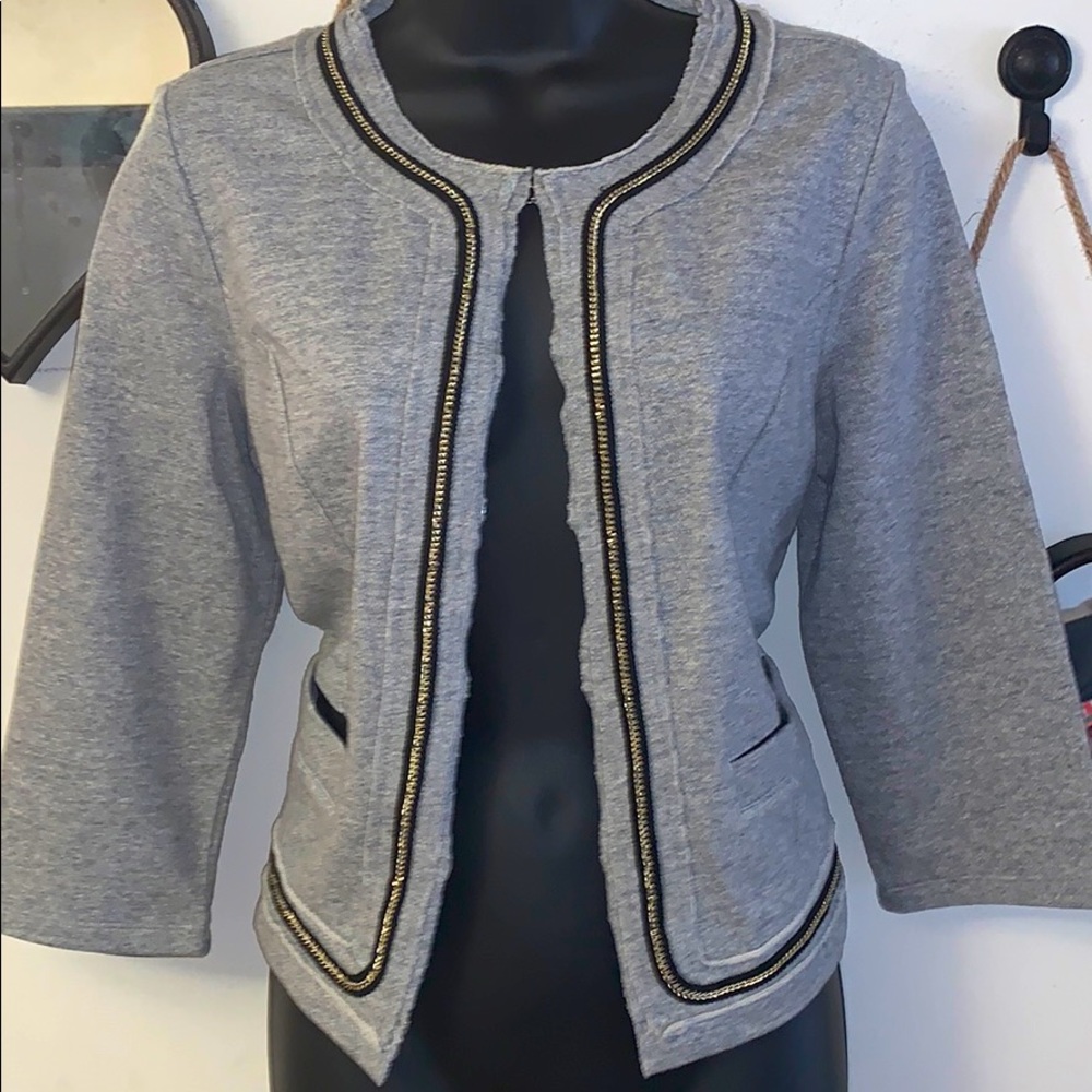 Princess Vera Wang fashion cardigan